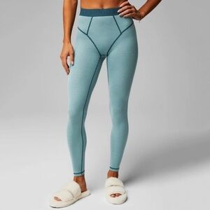 NWT Fabletics Waffle Legging in Arctic Wave/Midnight Wave